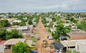 Acondicionan calles en la colonia Buenos Aires en Culiacán