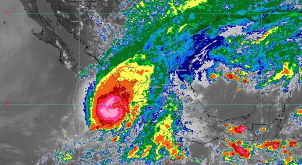 Se intensifica Lidia a categoría 4; llama Gobierno de México a la población a extremar precauciones