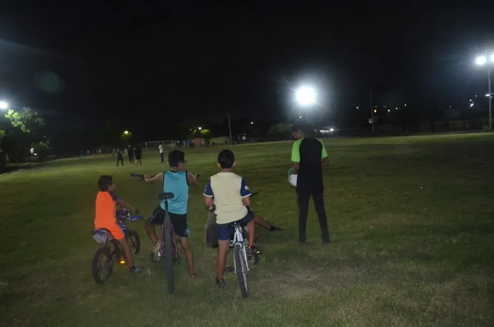 En las áreas recreativas se promueve la cohesión social, y ser generan espacios de encuentro, deporte y entretenimiento, y causan un impacto positivo en la salud de los seres humanos. Fotos: Juan Madrigal