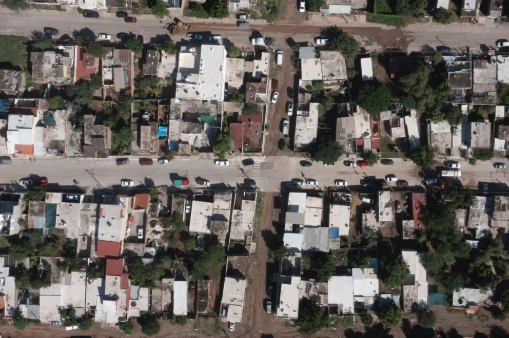 El gobernador de Sinaloa, Rubén Rocha Moya y el alcalde de Culiacán, Juan de Dios Gámez refuerzan compromiso con la comunidad en otro Miércoles de Entrega de Obras con Sentido Social.