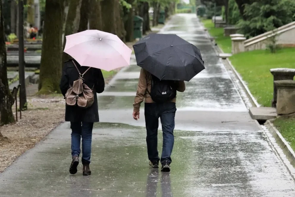 ¡No guardes el paraguas! Prevén lluvias en el norte de México por línea seca: pronóstico del clima hoy 27 de octubre
