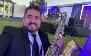 Charly Escalante, el músico sonorense que todo lo puede