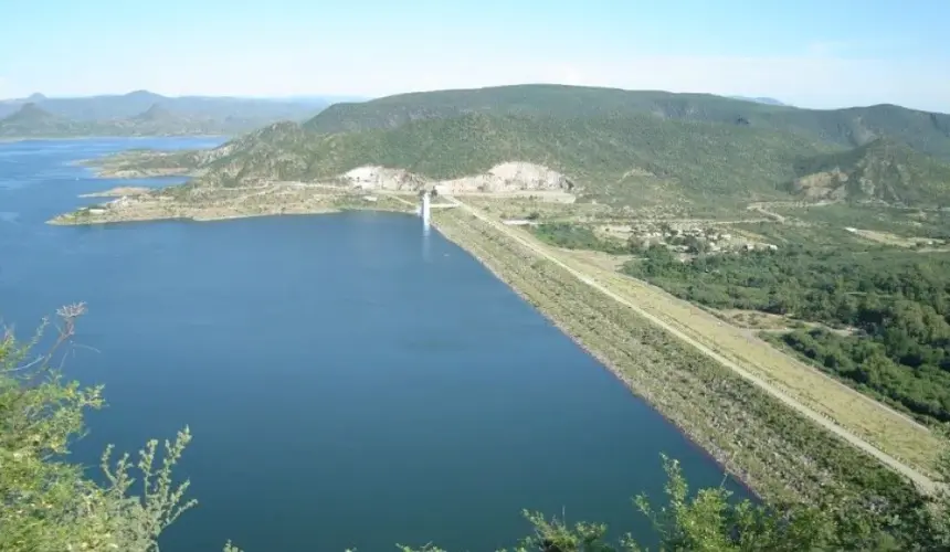 Presa Álvaro Obregón: zona mágica del sur de Sonora