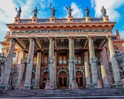 Reabren las puertas del Teatro Juárez: Majestuosidad restaurada