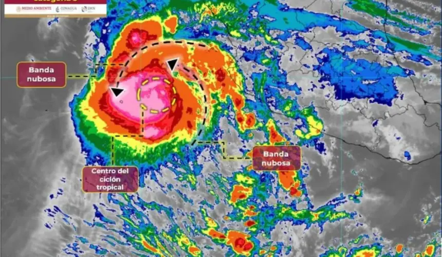 El huracán Norma continúa su trayectoria hacia Sinaloa y Baja California Sur tras debilitarse a categoría 3. Foto: Conagua