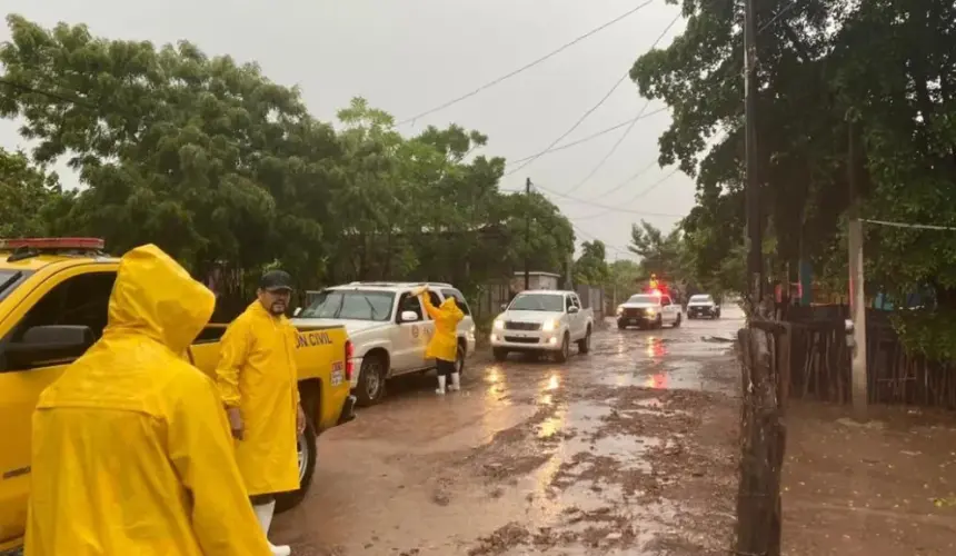 En Sinaloa más de 10 mil elementos se encuentran atendiendo afectaciones por la tormenta tropical Norma: Roy Navarrete