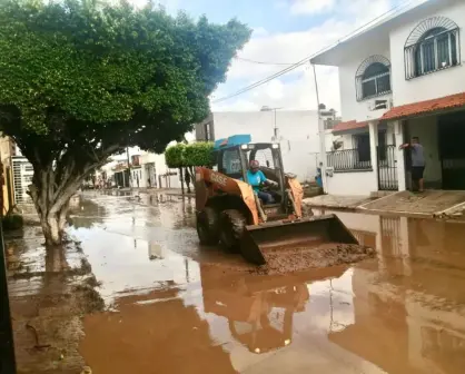 Arrancan labores de limpieza en zonas afectadas de Mazatlán