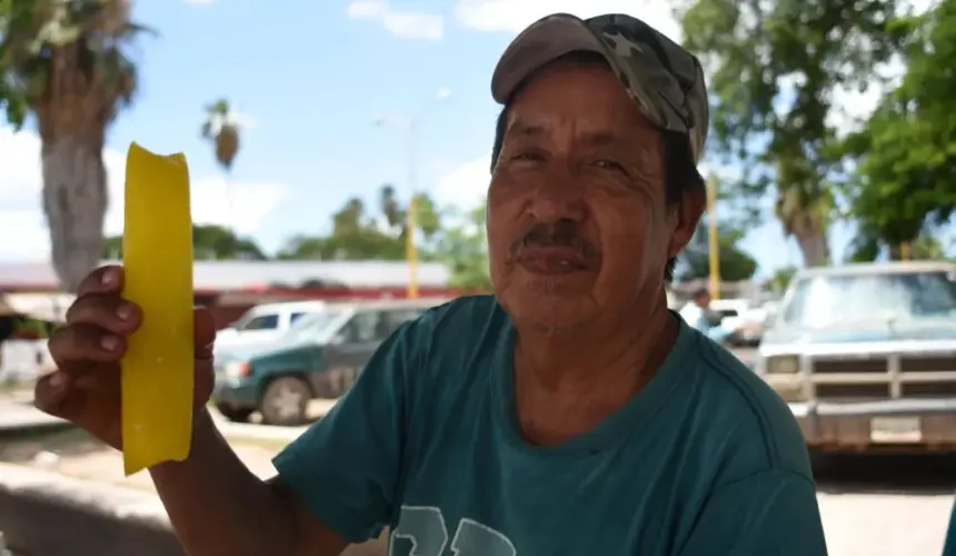 Armando lleva 35 años endulzando con sus helados a todos en Navolato