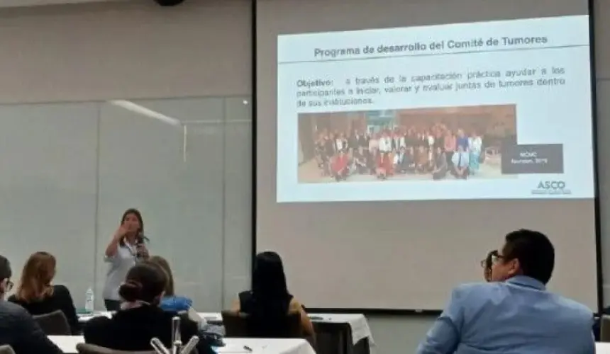 Realizan curso de manejo multidisciplinario del cáncer en Guanajuato