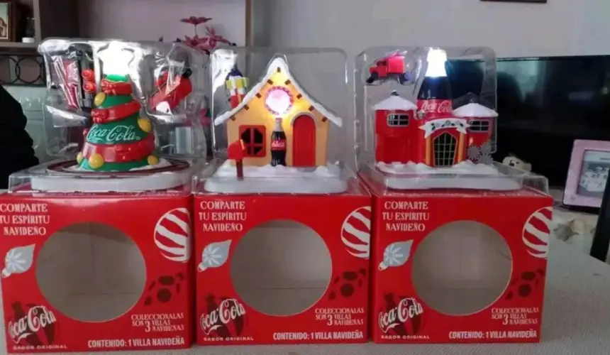 Villas Navideñas de Coca Cola llegan a Oxxo. Foto: Cortesía