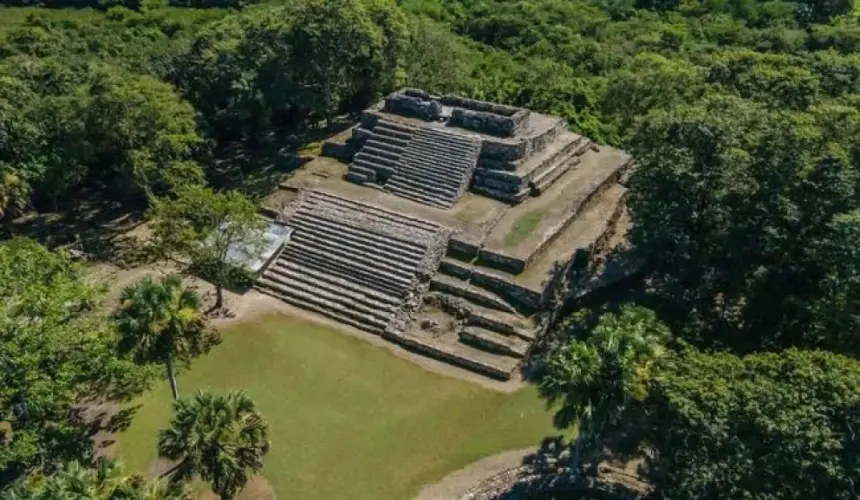 Hallan estructura dedicada a Kukulcán durante los trabajos del Promeza en El Tigre, Campeche