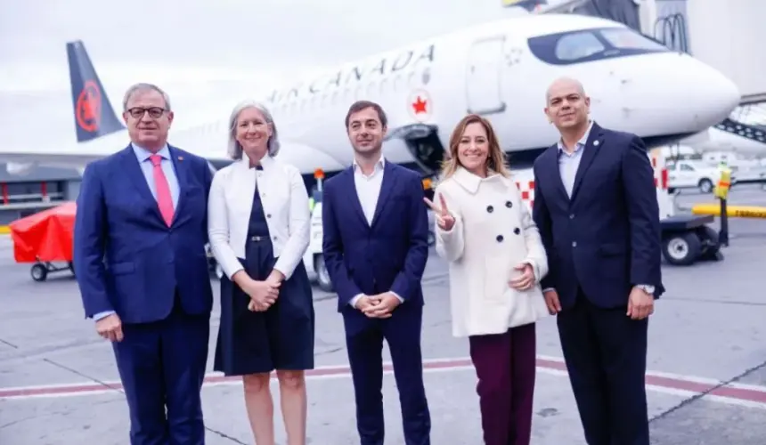 Abren ruta directa de vuelo de Monterrey a Toronto, Canadá. Foto: Cortesía