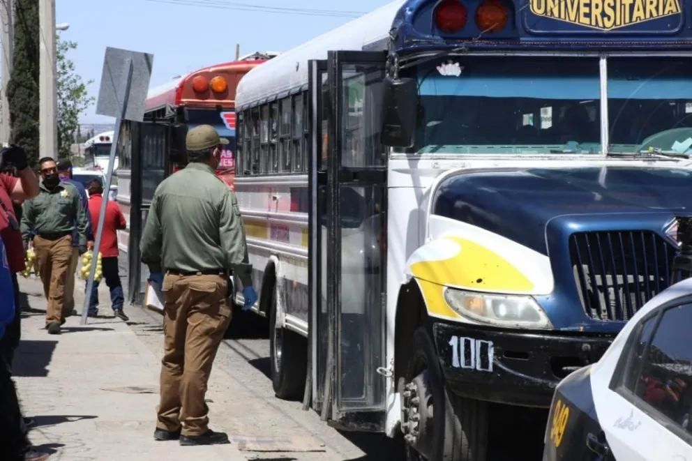 Cambios en las rutas de transporte público en Chihuahua por el desfile del Día de Muertos