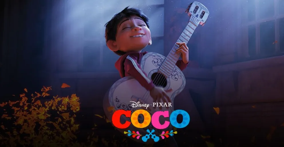 Alista tu pan de muerto y chocolate porque a las 18:45 estarán transmitiendo la película de Disney de Coco.
