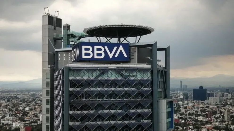 Edificio corporativo de BBVA Foto: © Fernando Luna Arce.