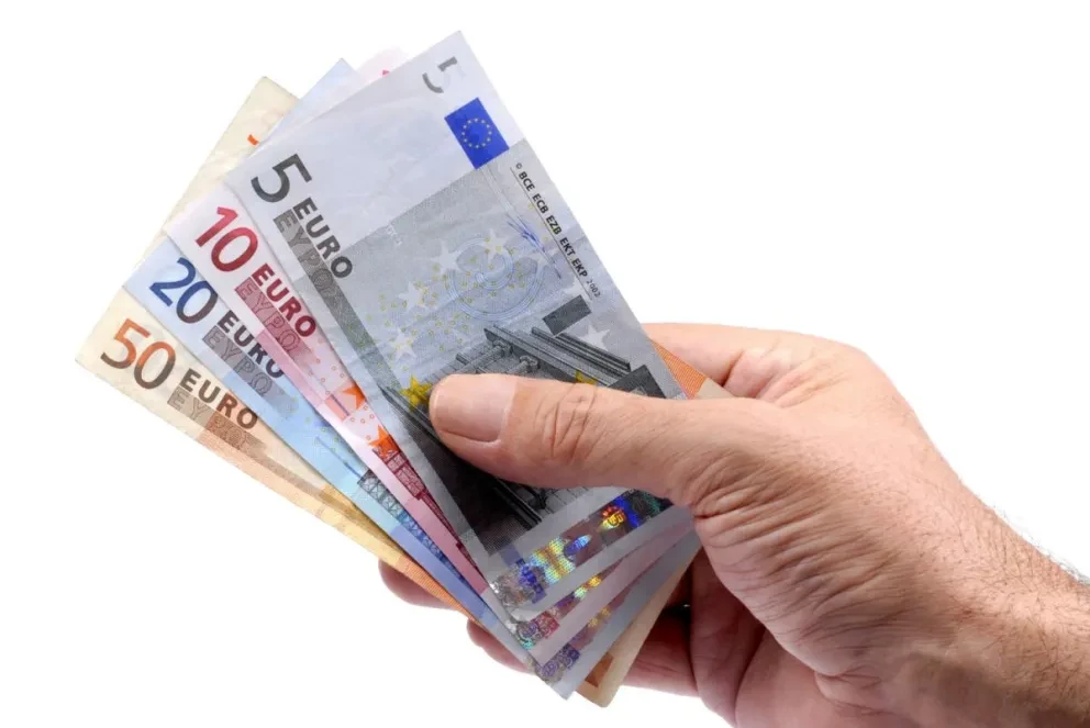 Precio del euro hoy jueves en los bancos de México. Foto: Freepik