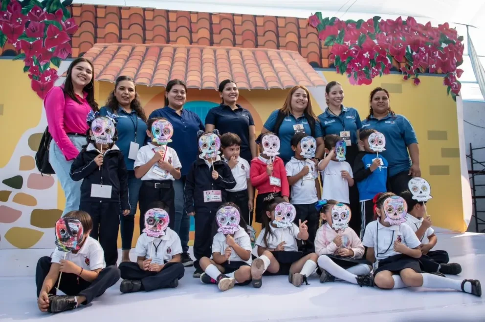 Niños y niñas de las escuelas de Culiacán visitan la FIL