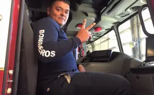 Pedro García, el valiente bombero de Navolato que apaga fuegos y enciende corazones de gratitud
