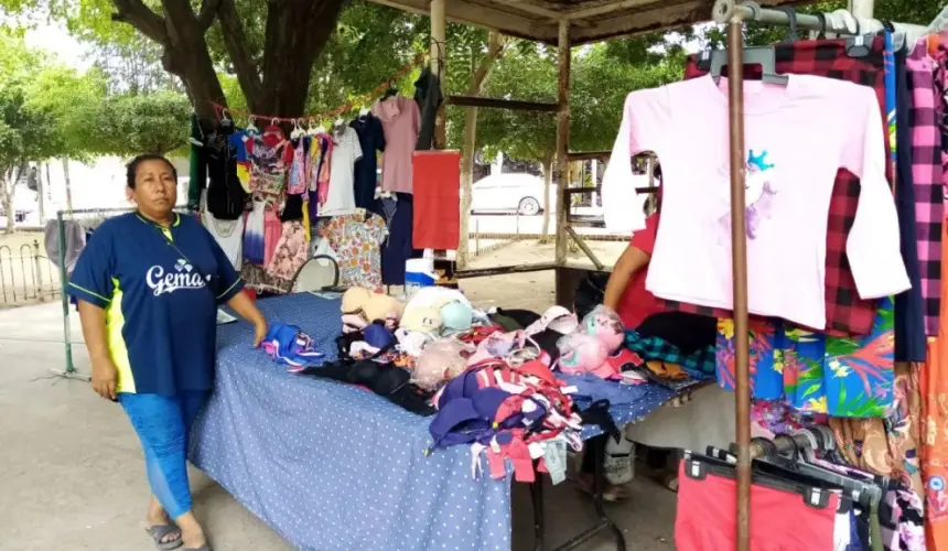 Todos los días María Candelaria busca en las ventas la oportunidad de ayudar a otros y obtener una ganancia.