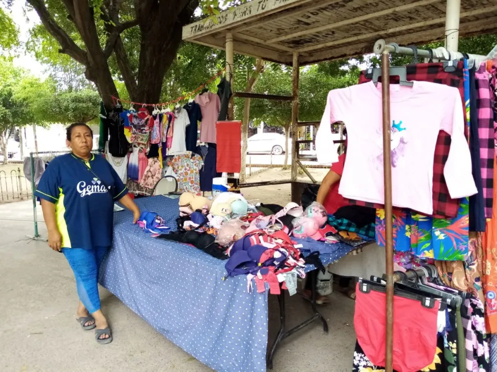 Todos los días María Candelaria busca en las ventas la oportunidad de ayudar a otros y obtener una ganancia.