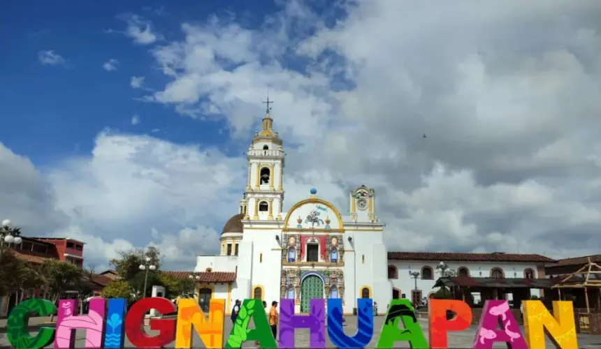 Feria del Árbol y la Esfera en Chignahuapan.