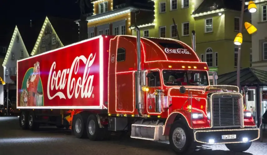 La caravana Coca-cola se ha convertido en todo un símbolo dejando huellas en el corazón de quienes tuvieron la oportunidad de verla.