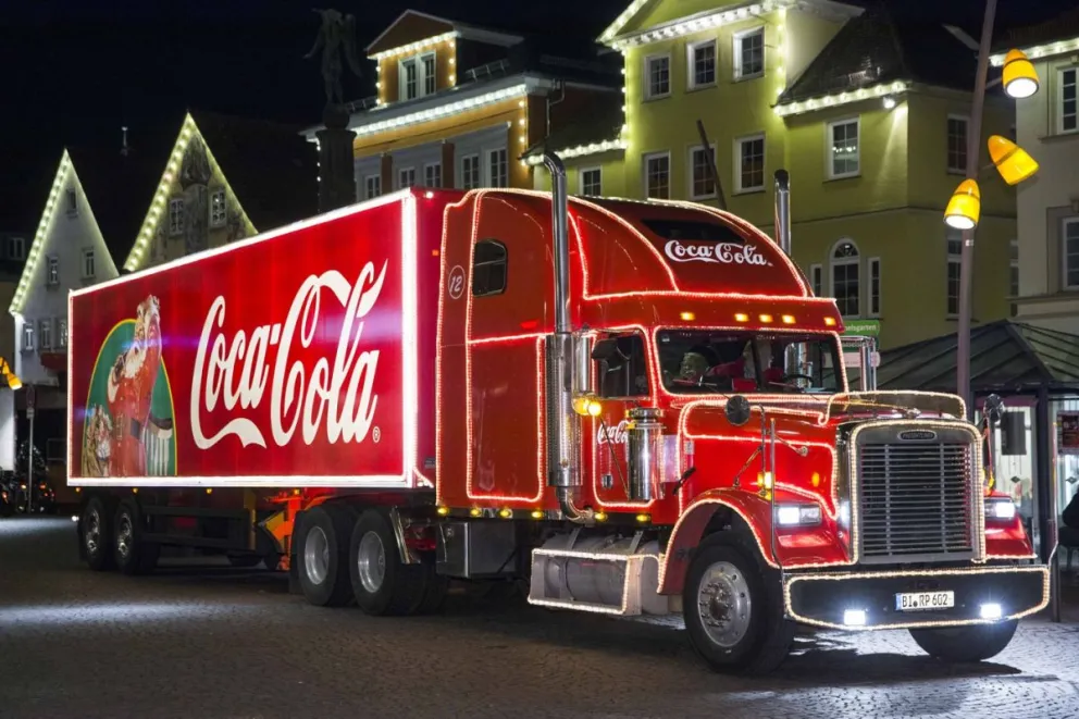 La caravana Coca-cola se ha convertido en todo un símbolo dejando huellas en el corazón de quienes tuvieron la oportunidad de verla.