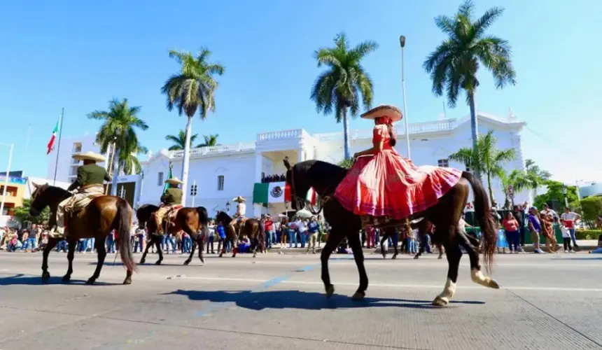 Así fuel el desfile cívico militar por el CXIII Aniversario de la Revolución Mexicana en Culiacán