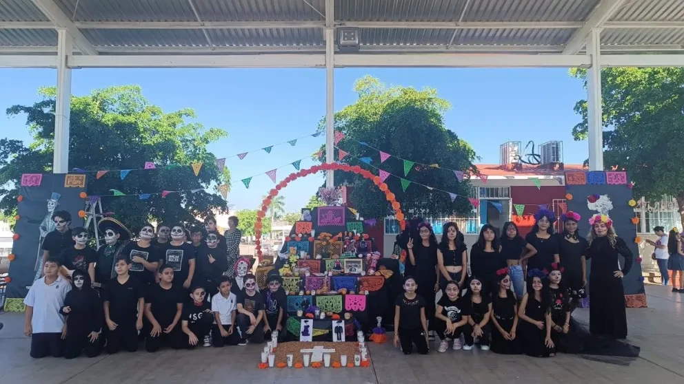 Con un Festival Cultural los niños de la Primaria recuerdan a sus muertos