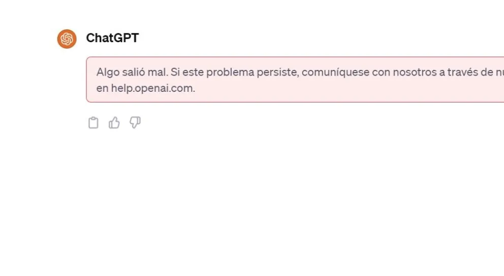 Usuarios de ChatGPT reportan fallas en la plataforma de IA.