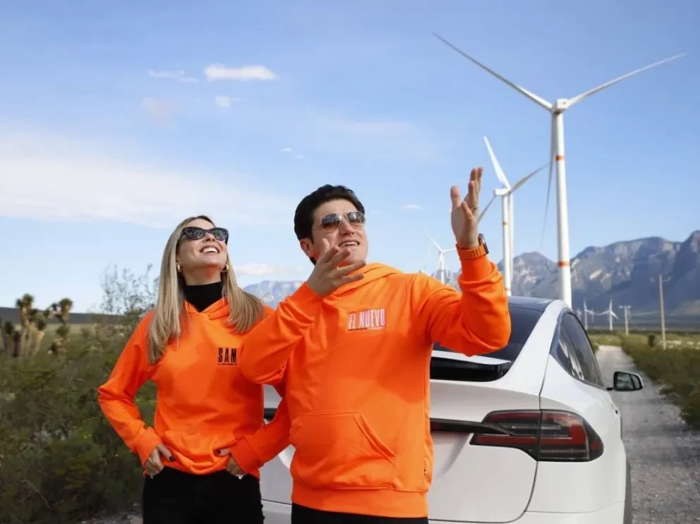 ¿Cuánto cuesta el Tesla que Samuel García usará para su gira de precampaña rumbo a 2024?