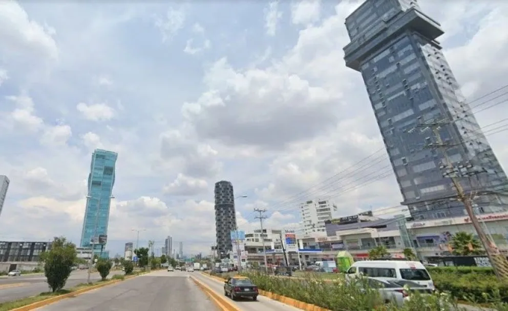 Cambios en Vía Atlixcáyotl en Puebla: Cierres permanentes de vueltas la izquierda y construcción de un nuevo distribuidor