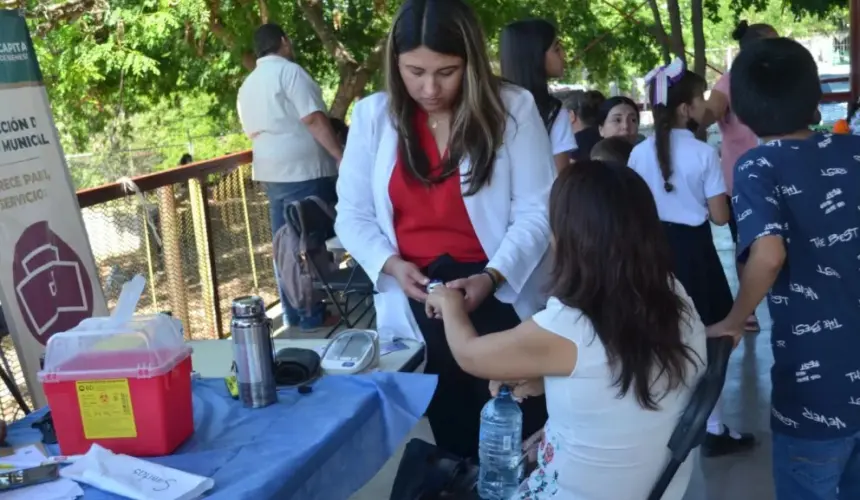 El Ayuntamiento promueve acciones que fomentan el cuidado y el bienestar de la ciudadanía. En especial, seguirá organizando jornadas de salud en las colonias populares de Culiacán. Foto: Juan Madrigal