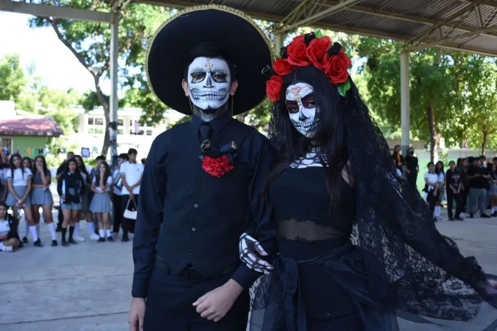 Yoali Quintero es una hechicera del maquillaje en Barrancos