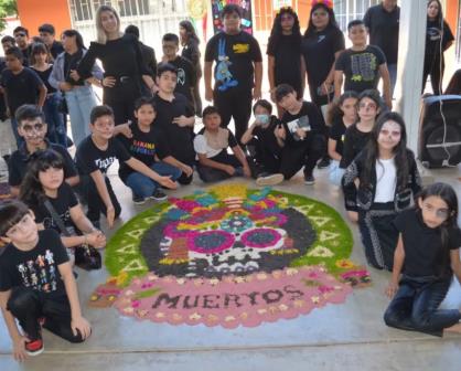 La primaria, Club de Leones en Culiacán, se "viste" de colores y alegría para honrar y recordar a los fieles difuntos