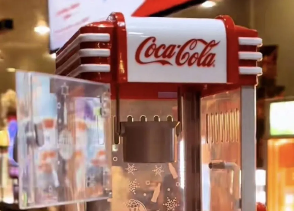 La palomera de Coca Cola que llegará a Cinemex. Foto: Cortesía