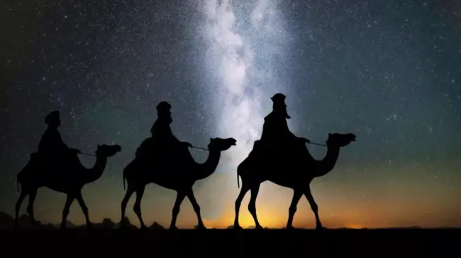 Los Reyes Magos llevan la magia navideña a través de videoconferencia para alegrar a los niño