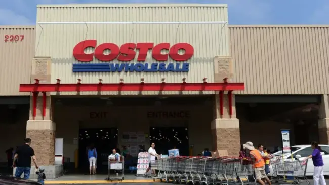 Costco abre sus puertas al público de lunes a domingo, con diversos horarios de apertura y cierre. Foto: Cortesía