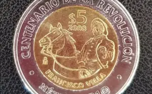 Moneda conmemorativa de 5 pesos de Francisco Villa se vende hasta en 200 mil pesos
