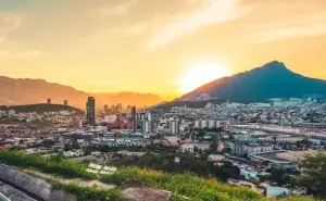 La calidad del aire mejora en Monterrey y desactivan alerta atmosférica