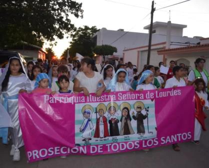 Celebran la fe católica, el don de la vida y el llamado a la Santidad en la colonia 21 de Marzo en Culiacán
