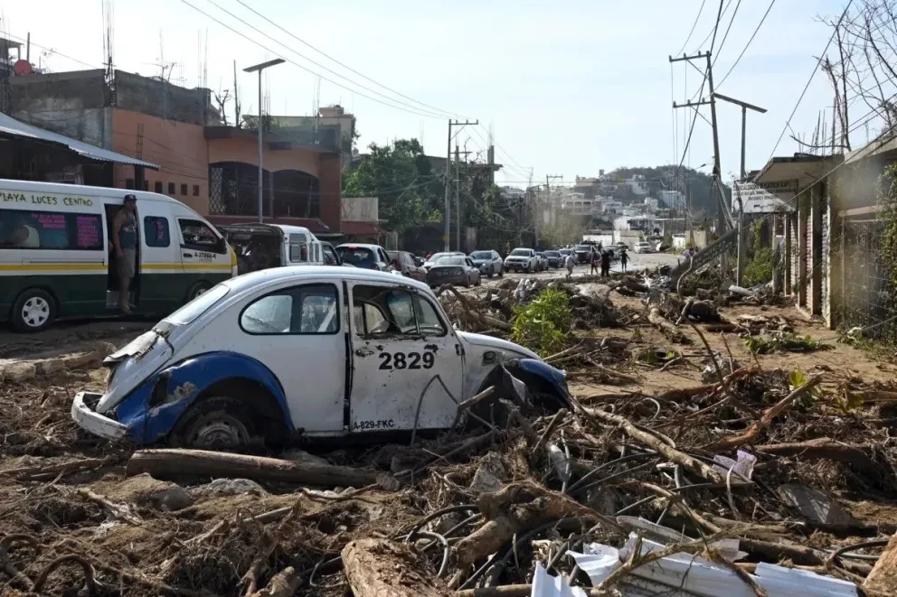 Entrega de apoyos para la limpieza en Acapulco. Ya hay fecha de entrega.