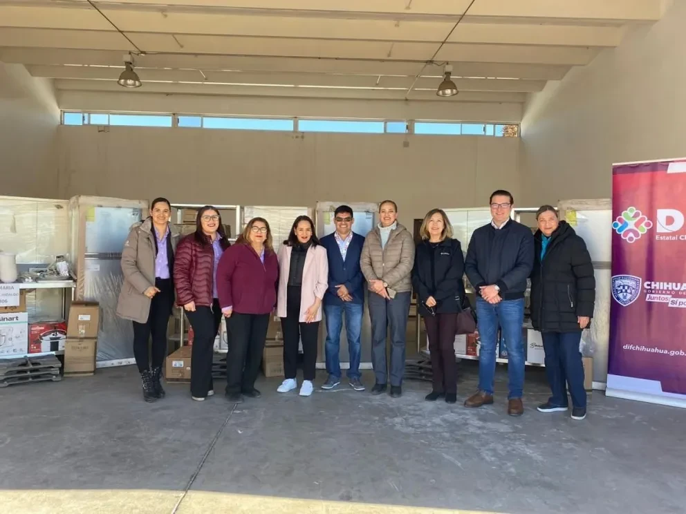 Equipan cocinas de escuelas que se ubican en zonas vulnerables en Chihuahua. Foto: Cortesía