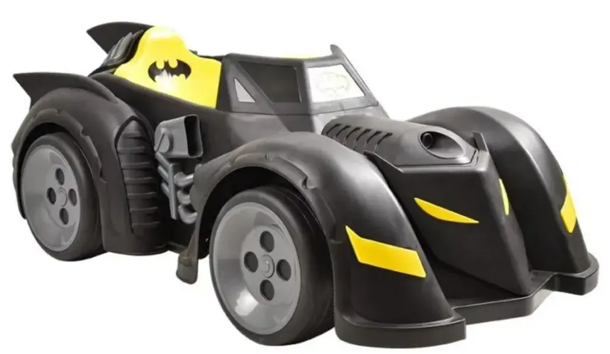 ¡Oferta navideña! Montable Batimóvil de Batman para niños con $4,200 pesos de rebaja en Walmart