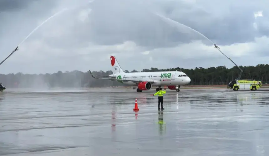 El Aeropuerto Internacional de Tulum cuenta con instalaciones modernas y alusivas a la riqueza natural y cultural de la Riviera Maya. Fotos: Cortesía