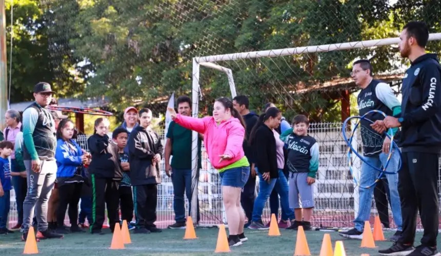 Cada uno de los participantes disfrutaron al máximo cada una de la competencia que se organizaron en la Jornada Deportiva.