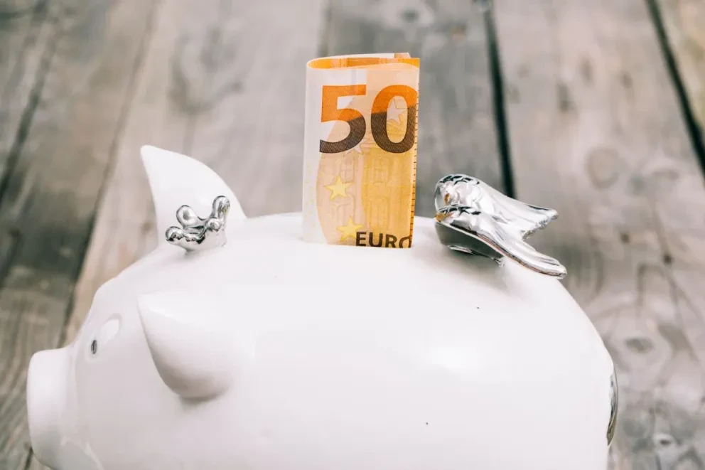 Precio del euro hoy lunes 4 de diciembre en México. Foto: Cortesía