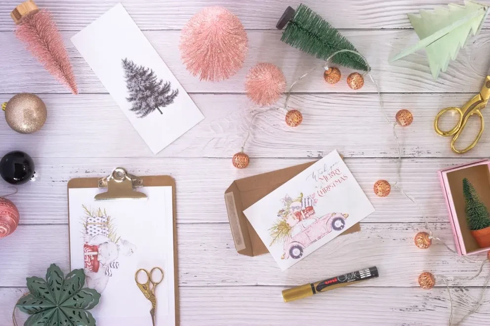 Aplicaciones para crear tarjetas navideñas. Foto: micheile henderson