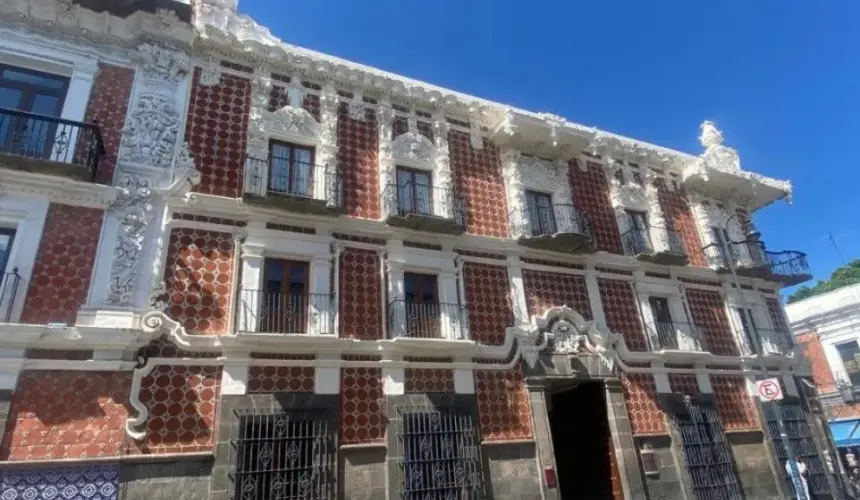 La Casa de Alfeñique: Un tesoro arquitectónico y cultural en el corazón de Puebla