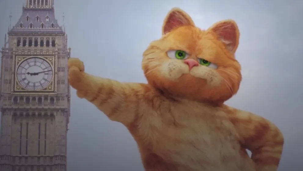 El felino Garfield entretendrá tu domingo.